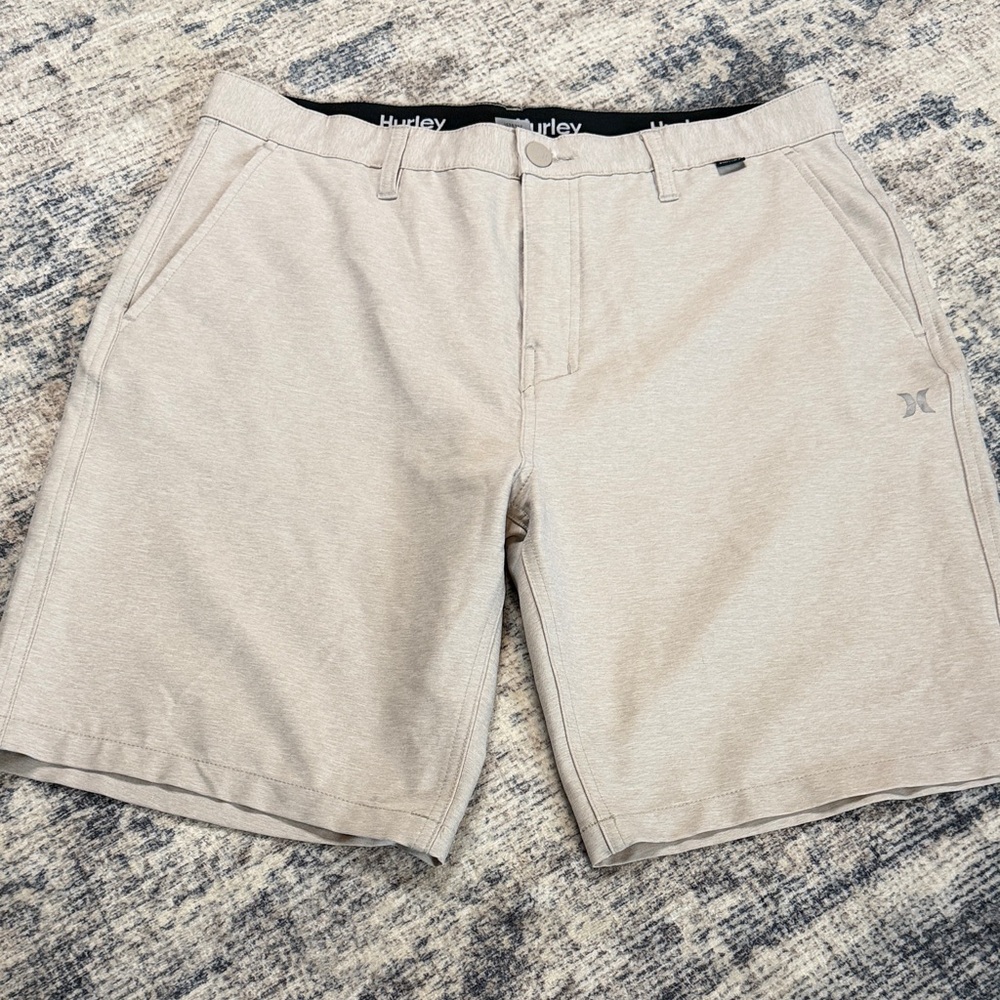 Hurley Men's Light Tan Flat Front Shorts